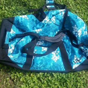 LL Bean XL, Duffle Bag with pull handle